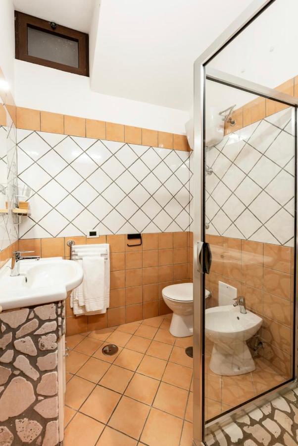 B&B Civico 8 Pompei Bagian luar foto
