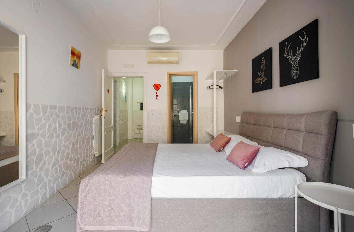 B&B Civico 8 Pompei Bagian luar foto