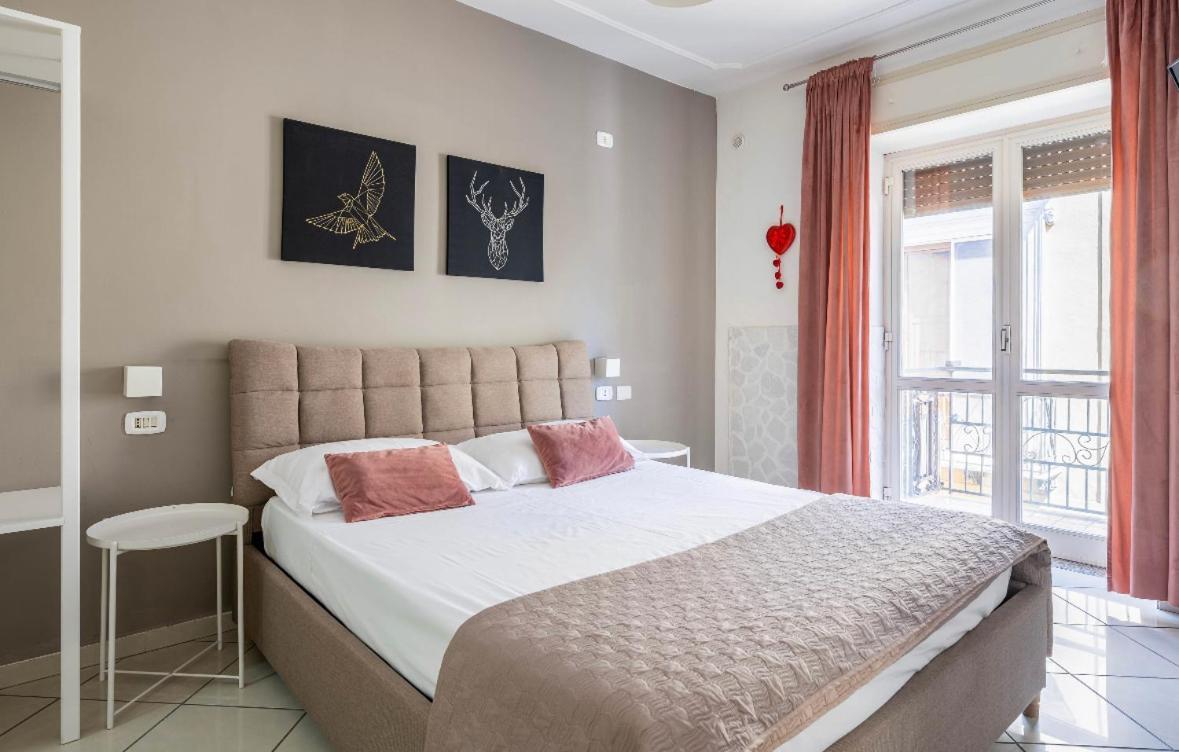 B&B Civico 8 Pompei Bagian luar foto
